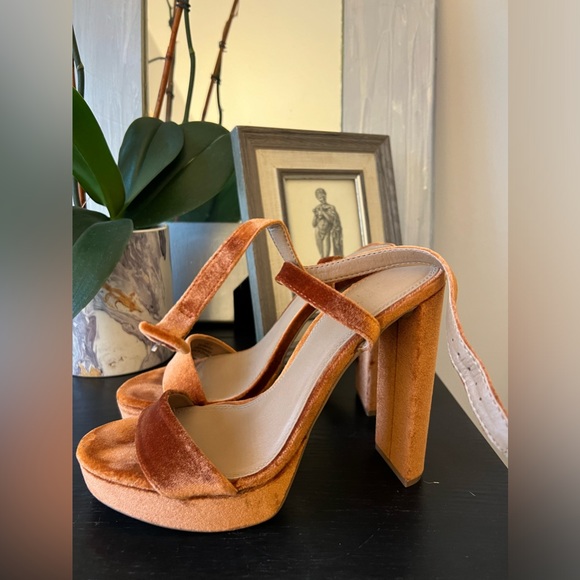 ASOS velvet platform sandal - Picture 3 of 5